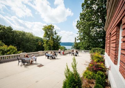 New York Veterinary Medicine Vet College patio